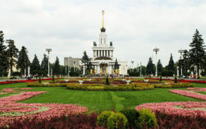 Vue du extérieure du VDNH à Moscou